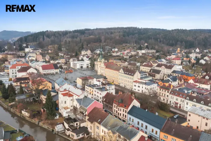 Pronájem bytu 3+1, Hronov, T. G. Masaryka, 83 m2