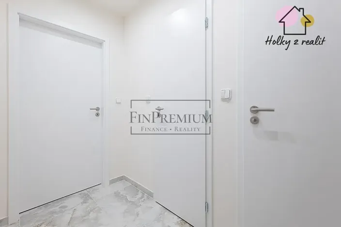 Pronájem bytu 1+kk, Praha - Hodkovičky, Klánova, 26 m2