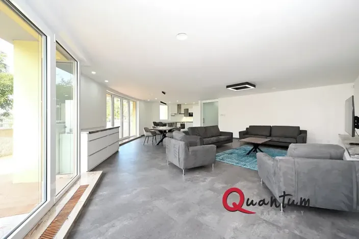 Pronájem bytu 4+kk, Praha - Prosek, Na samotě, 167 m2