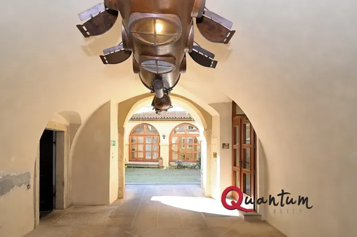 Pronájem kanceláře, Praha - Hradčany, Loretánské náměstí, 32 m2