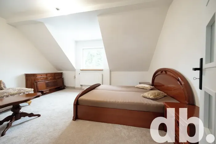 Pronájem bytu 1+1, Karlovy Vary, Jabloňová, 45 m2