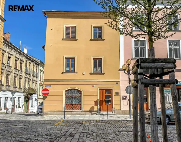 Prodej kanceláře, Šumperk, nám. Míru, 200 m2