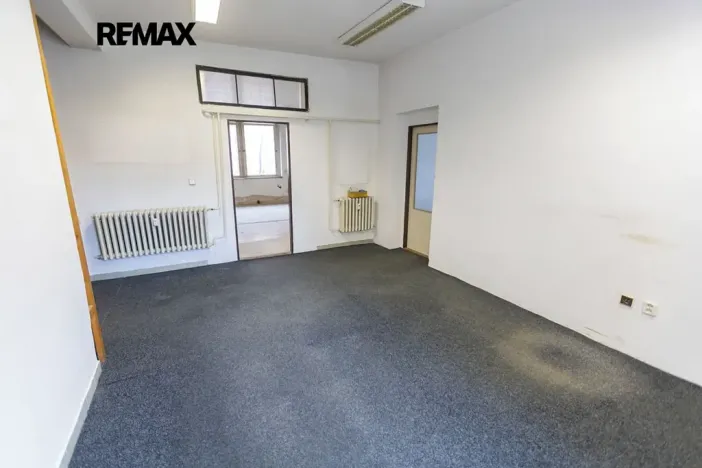 Prodej obchodního prostoru, Město Albrechtice, Míru, 1427 m2