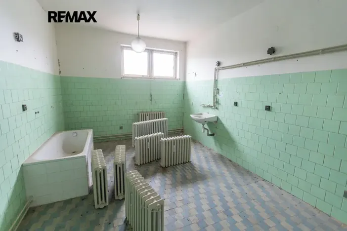 Prodej obchodního prostoru, Město Albrechtice, Míru, 1427 m2