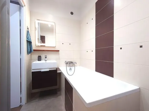 Pronájem bytu 2+1, Praha - Vršovice, Kubánské náměstí, 54 m2