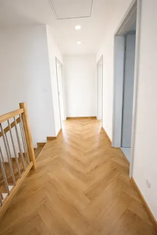 Prodej rodinného domu, Chrášťany, 119 m2