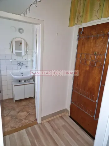 Pronájem bytu 1+kk, Zlín, Kostelecká, 30 m2