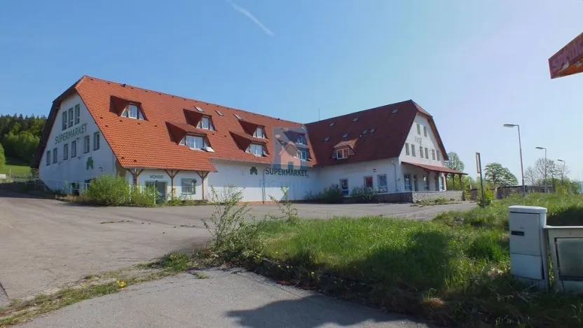 Prodej komerční nemovitosti, Strážný - Řasnice, 39598 m2