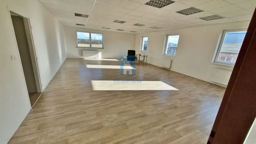 Pronájem kanceláře, Nýřany, Hřbitovní, 30 m2