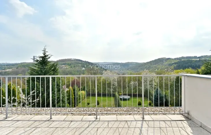 Pronájem rodinného domu, Praha - Nebušice, 360 m2