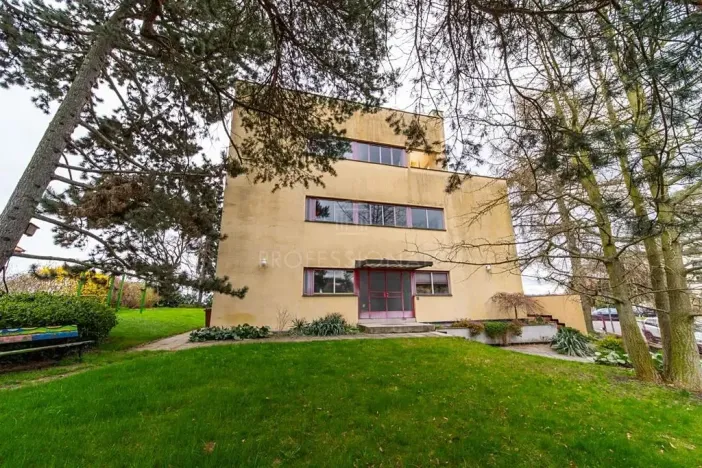 Pronájem bytu 2+1, Praha - Dejvice, Na Kodymce, 95 m2