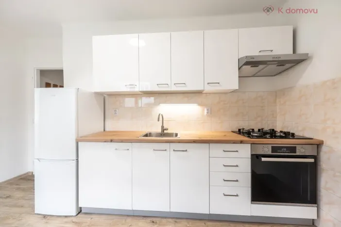 Pronájem bytu 2+1, Zlín, Prlovská, 51 m2