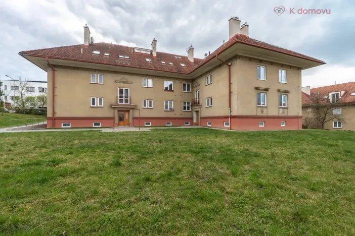 Pronájem bytu 2+1, Zlín, Prlovská, 51 m2