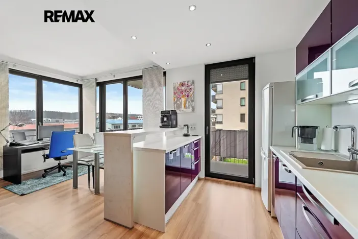 Pronájem bytu 2+kk, Praha - Vysočany, Sousedíkova, 55 m2