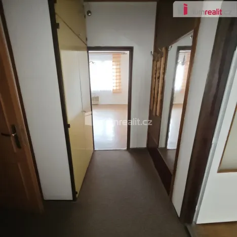 Pronájem bytu 2+1, Děčín - Děčín III-Staré Město, Kladenská, 58 m2