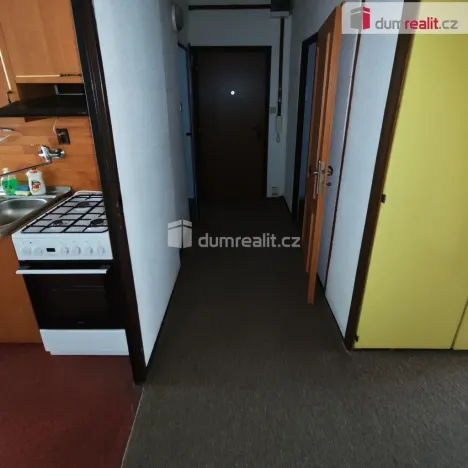 Pronájem bytu 2+1, Děčín - Děčín III-Staré Město, Kladenská, 58 m2