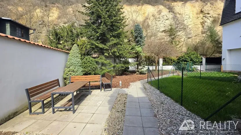 Prodej bytu 3+kk, Praha - Hlubočepy, Pod Žvahovem, 88 m2