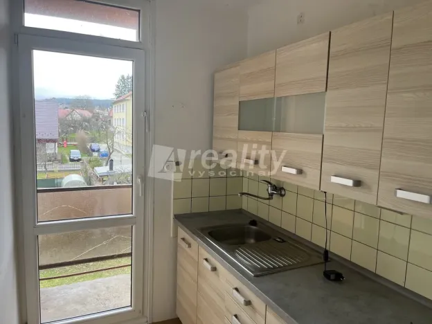 Prodej bytu 3+1, Černovice, Tyršova, 75 m2