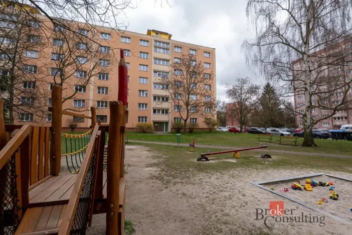 Prodej bytu 3+1, Plzeň - Doubravka, Družby, 63 m2