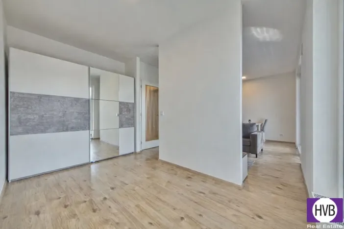 Pronájem bytu 1+kk, Praha, Jurkovičova, 47 m2