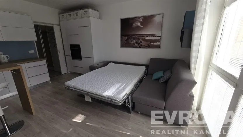 Pronájem bytu 1+kk, Pardubice - Studánka, Pod Studánkou, 32 m2