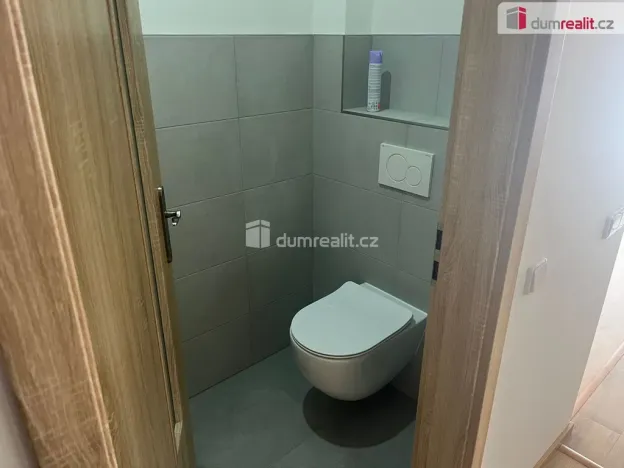 Pronájem rodinného domu, Dolní Bousov, 100 m2