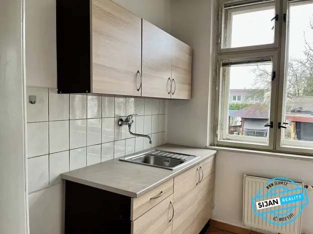 Pronájem kanceláře, Hlučín, Rovniny, 130 m2