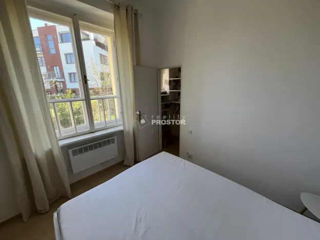 Pronájem bytu 2+kk, Praha - Smíchov, Na Václavce, 39 m2