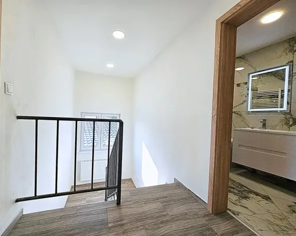 Prodej rodinného domu, Všetaty, V Sejtí, 140 m2