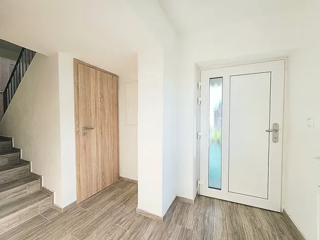 Prodej rodinného domu, Všetaty, V Sejtí, 140 m2