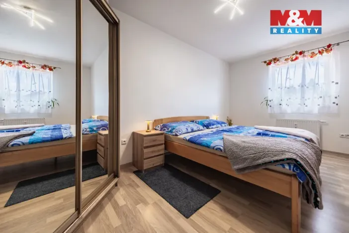Prodej bytu 3+kk, Chýnov, Slunečný vrch, 80 m2