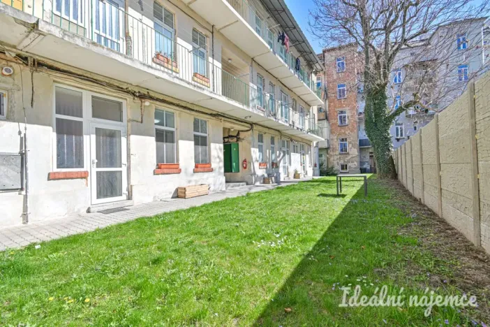 Pronájem bytu 1+1, Brno, Bratislavská, 40 m2