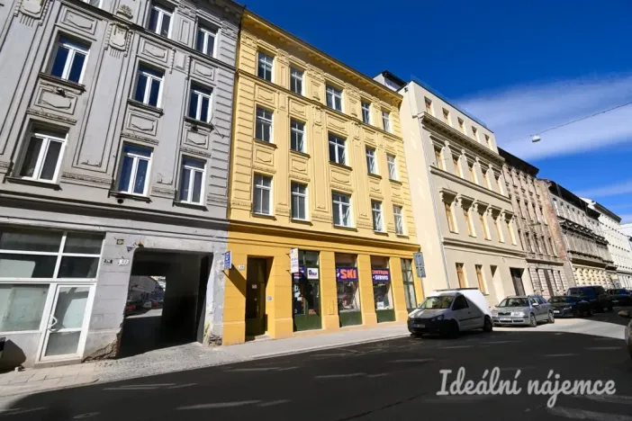 Pronájem bytu 1+1, Brno, Bratislavská, 40 m2