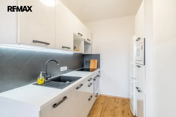 Prodej bytu 2+kk, Praha - Chodov, Brandlova, 45 m2