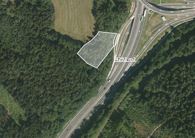 Prodej podílu lesa, Jeřmanice, 715 m2