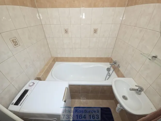 Prodej bytu 2+1, Krnov - Pod Bezručovým vrchem, Jiráskova, 55 m2