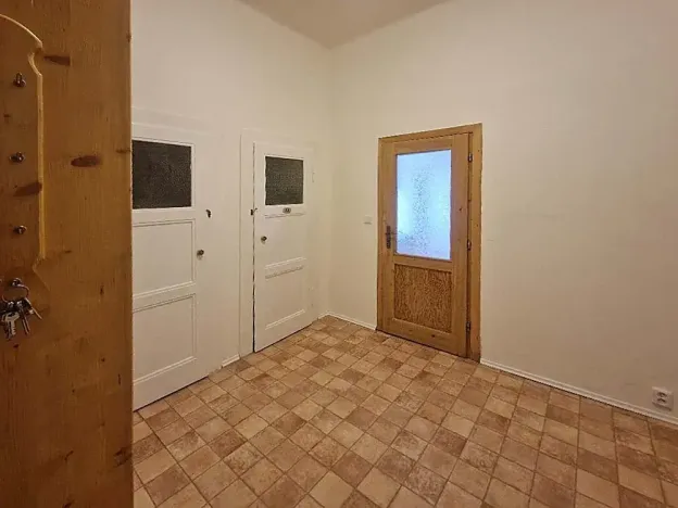 Pronájem bytu 2+kk, Praha - Holešovice, Dělnická, 54 m2