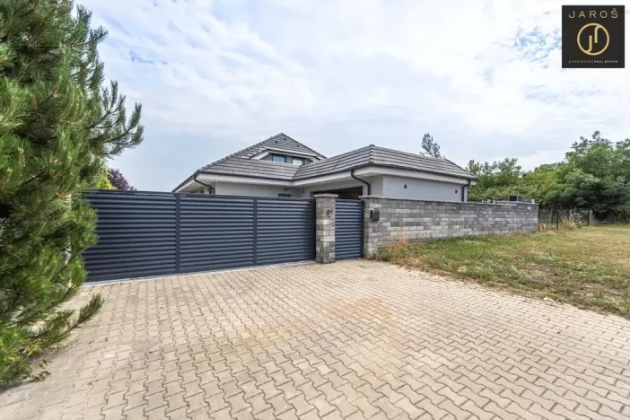 Prodej rodinného domu, Buštěhrad, Břízová, 275 m2