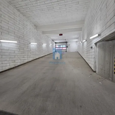 Pronájem garážového stání, Plzeň, Rejskova, 15 m2