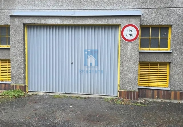 Prodej garáže, Plzeň, Ke Špitálskému lesu, 14 m2