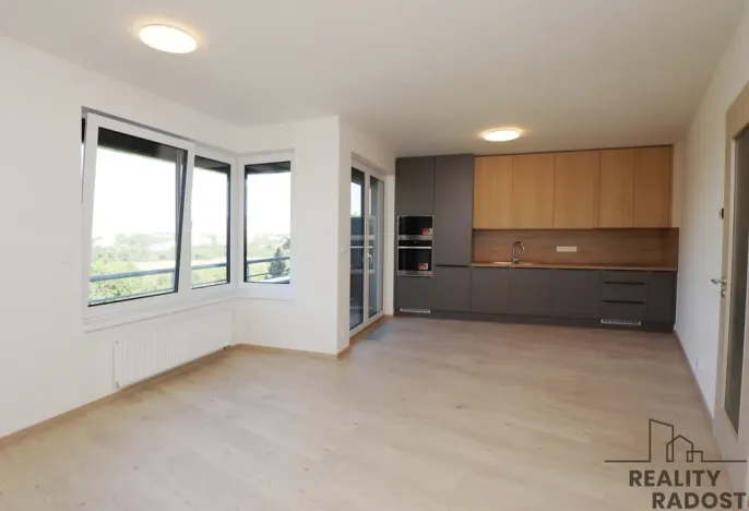 Pronájem bytu 1+kk, Praha - Záběhlice, Klapálkova, 43 m2