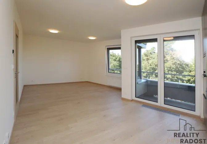 Pronájem bytu 1+kk, Praha - Záběhlice, Klapálkova, 43 m2