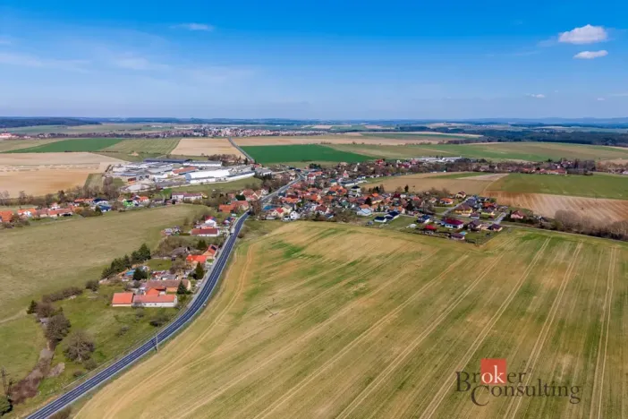 Prodej pozemku pro bydlení, Výrov - Hadačka, 787 m2