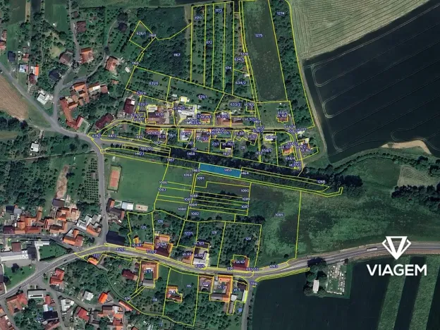 Prodej pole, Komárno, 717 m2