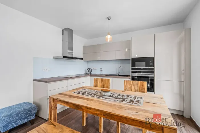 Pronájem bytu 2+kk, Plzeň - Skvrňany, Vejprnická, 66 m2