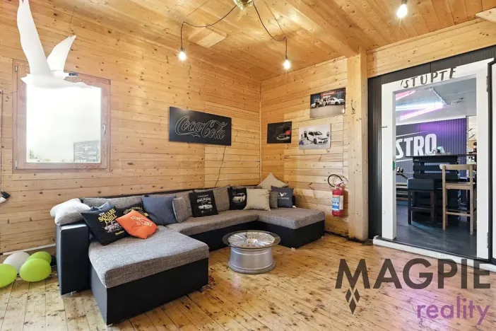 Prodej restaurace, Praha - Uhříněves, Přátelství, 172 m2