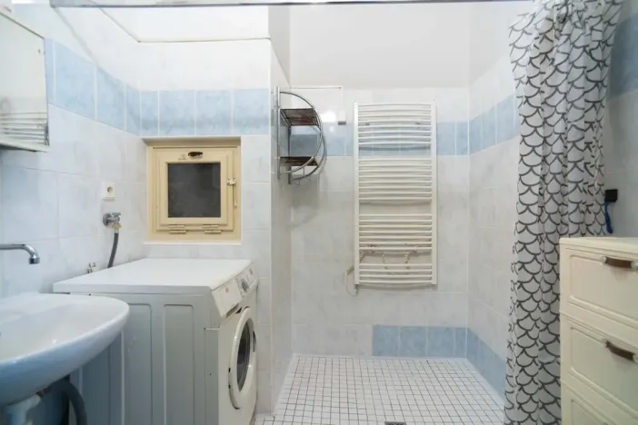 Prodej bytu 2+1, Náchod, Komenského, 72 m2