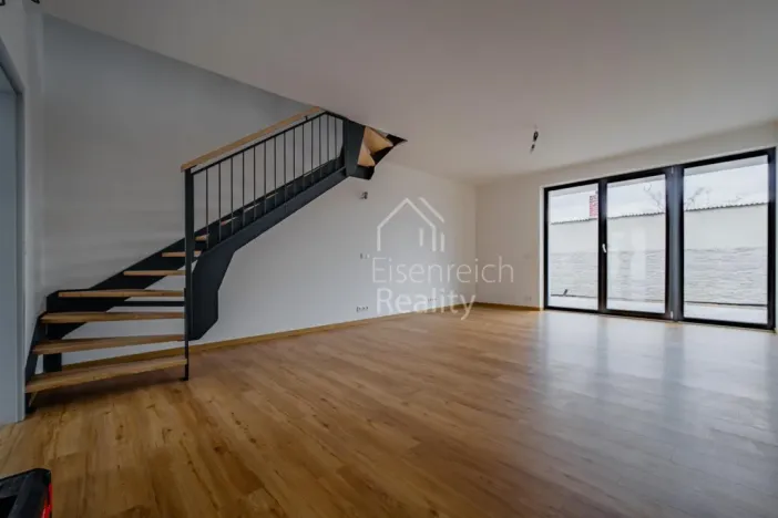 Prodej bytu 3+kk, Hradec Králové - Slatina, Pod Spáleníkem, 84 m2