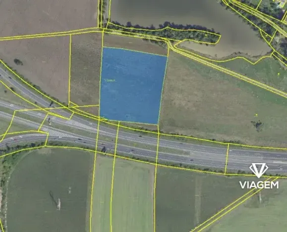 Prodej podílu pole, Praha, 4143 m2