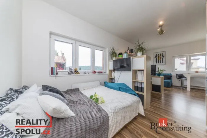 Pronájem bytu 1+kk, Praha - Modřany, K Vystrkovu, 36 m2